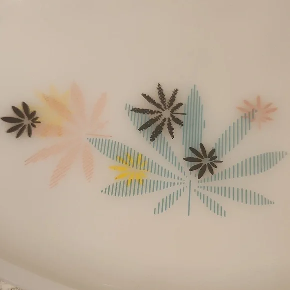 Federal Glass Milk Glass Cups And Snack Trays - Picture 4 of 5